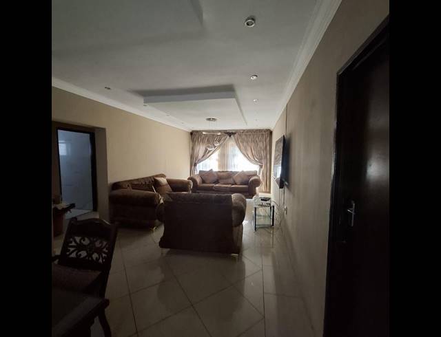 3 BEDROOM HOUSE FOR SALE IN AMANDASIG